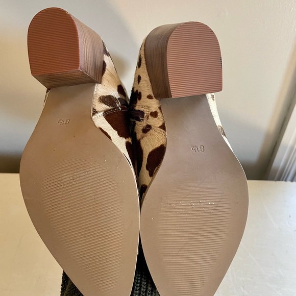 Western Style Boots (faux cowhide) 8.5 W
BRAND NEW IN BOX - Picture 4 of 7